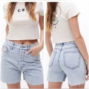 PacSun Light Wash 90's Girlfriend High-Rise Denim Cut-off Shorts Size 27